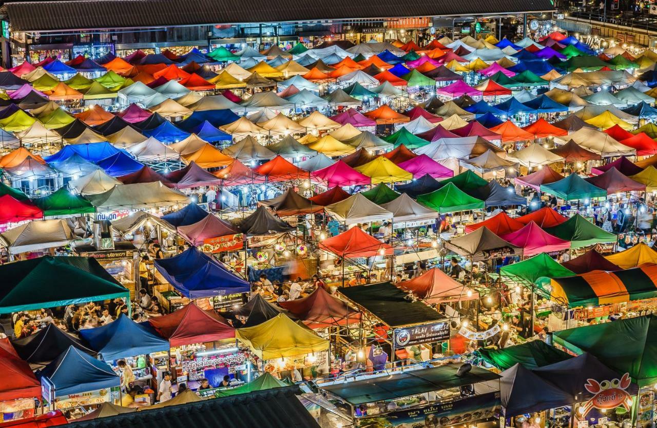 Ibis Styles Bangkok Ratchada Hotel Eksteriør billede